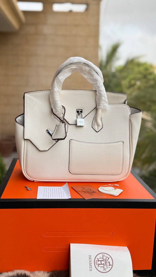 Hermès Birkin En Désordre 30
Master Series Without Box