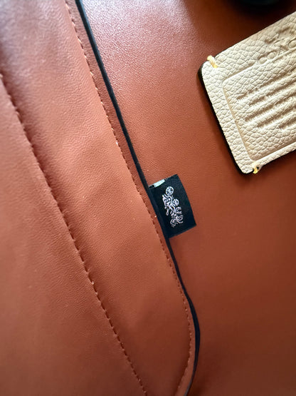 Coach Hadley 21 Hobo Bag-Master Series-Same As Original-Box Included