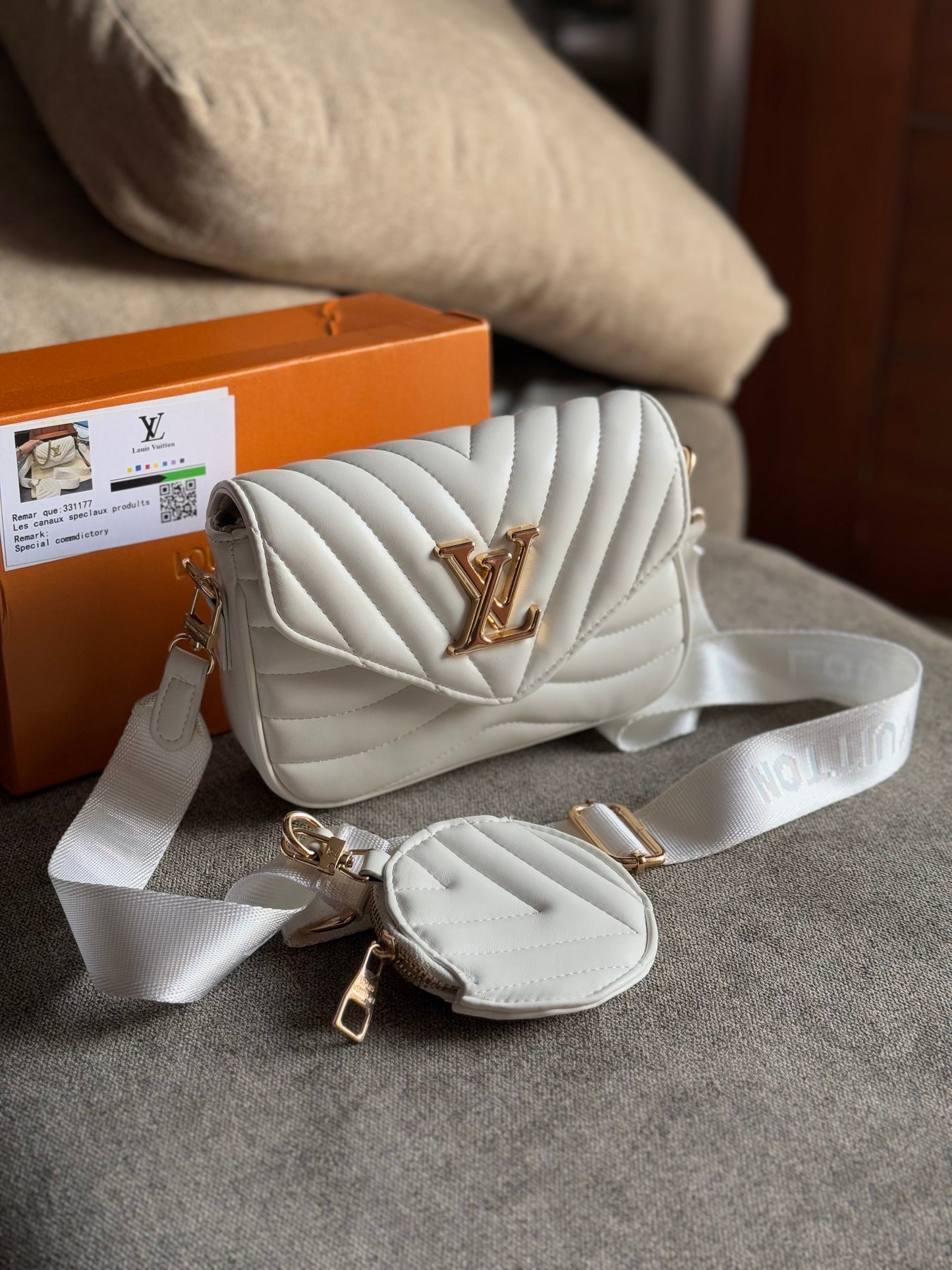 .Louis Vuitton Wave Small With Box