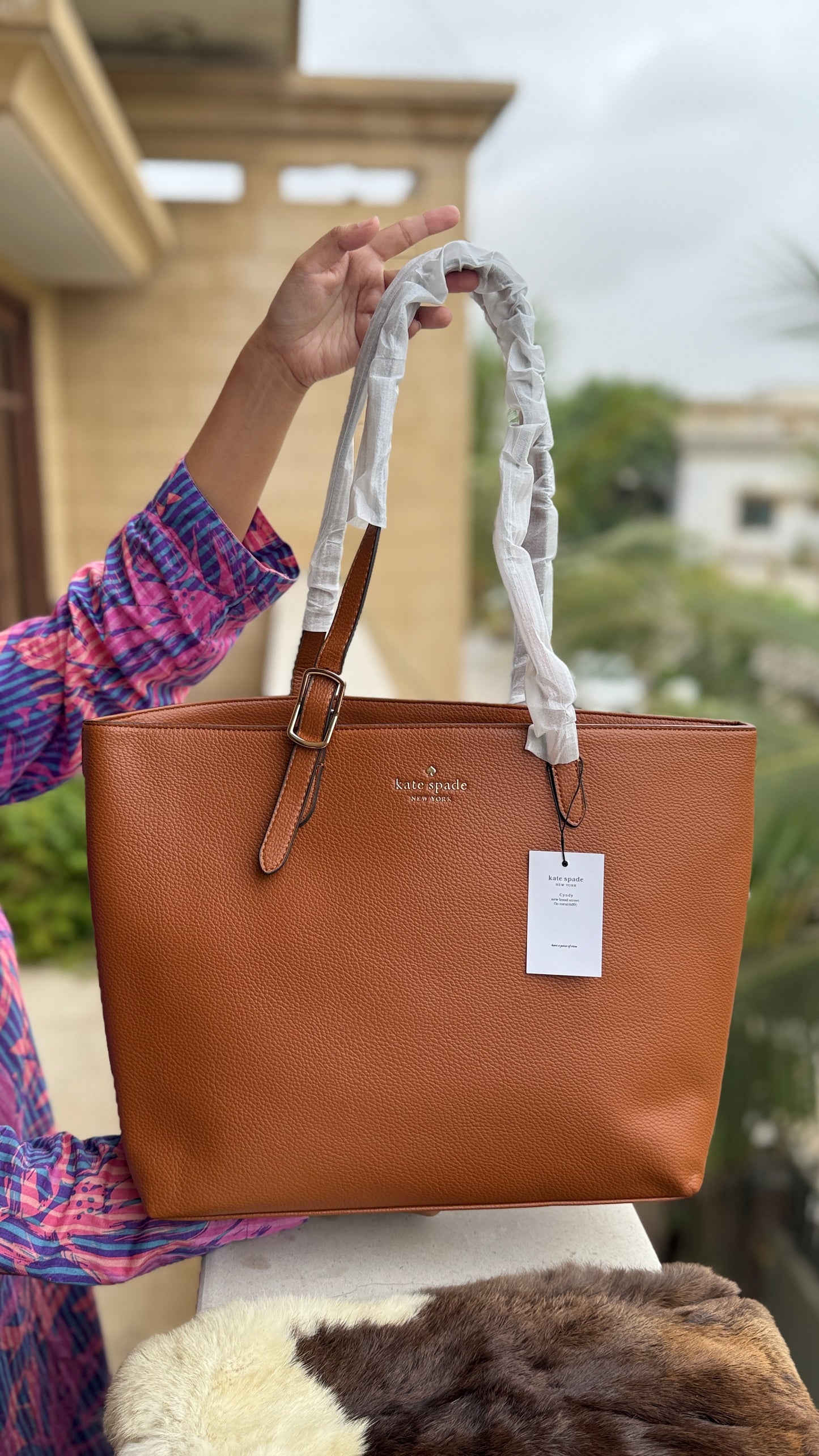 Kate Spade New York 454 Large Pebbled Leather Tote-Master Series