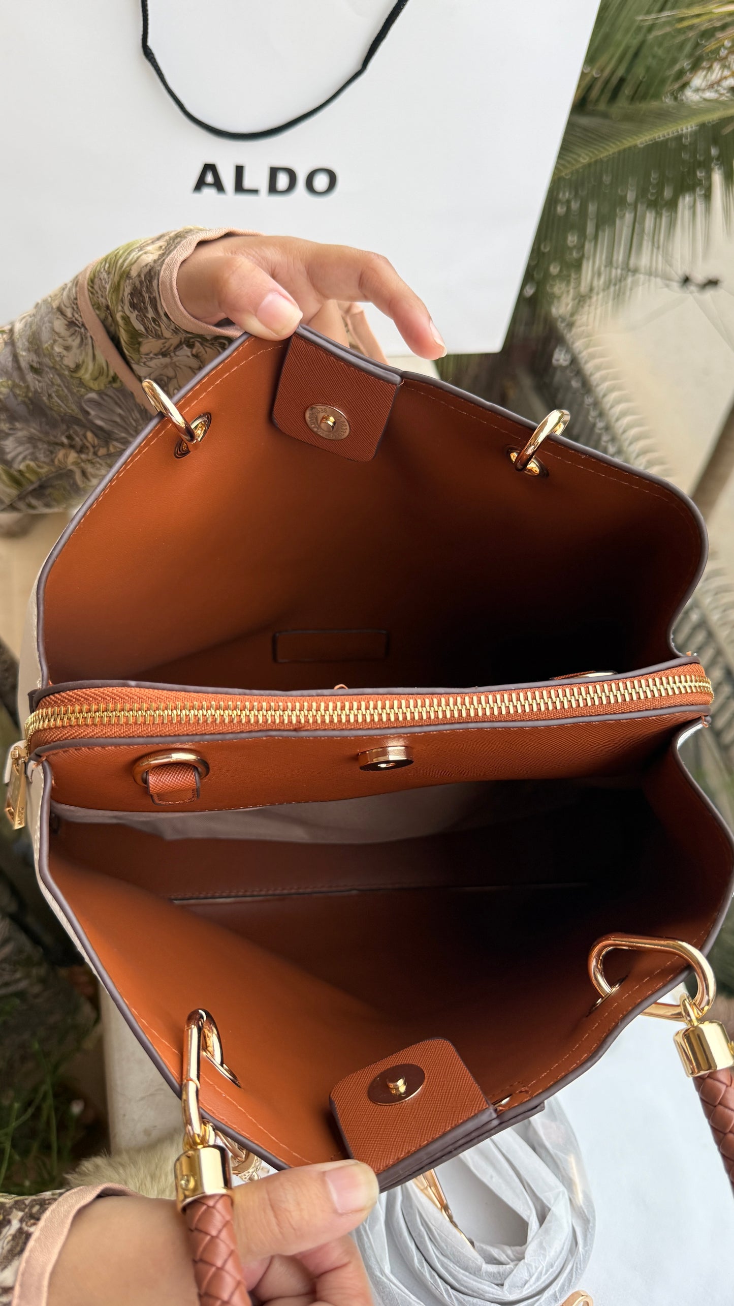 Aldo Lothycan Satchel-Master Series.