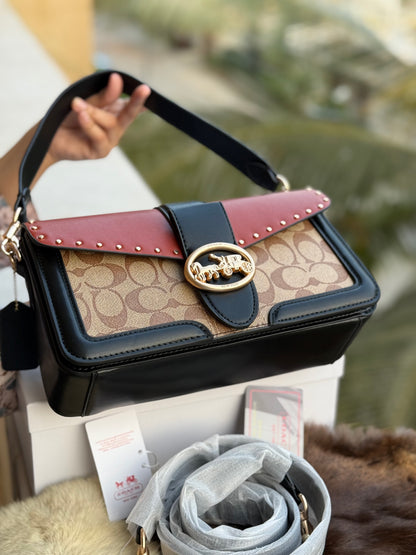 Coach Georgie Shoulder Bag
In Signature Canvas With Rivets-Same as original-Master Plus Series