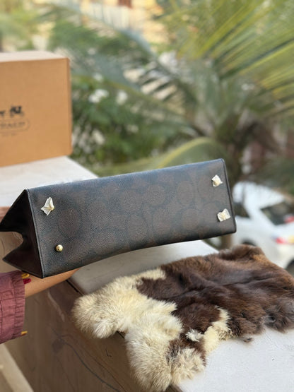 C O A C H  Maggie Tote-With Box Master Series