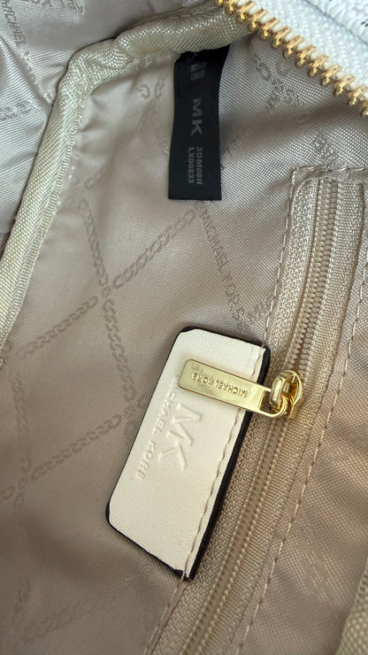 Michael Kors Crossbody With Detachable Wallet.