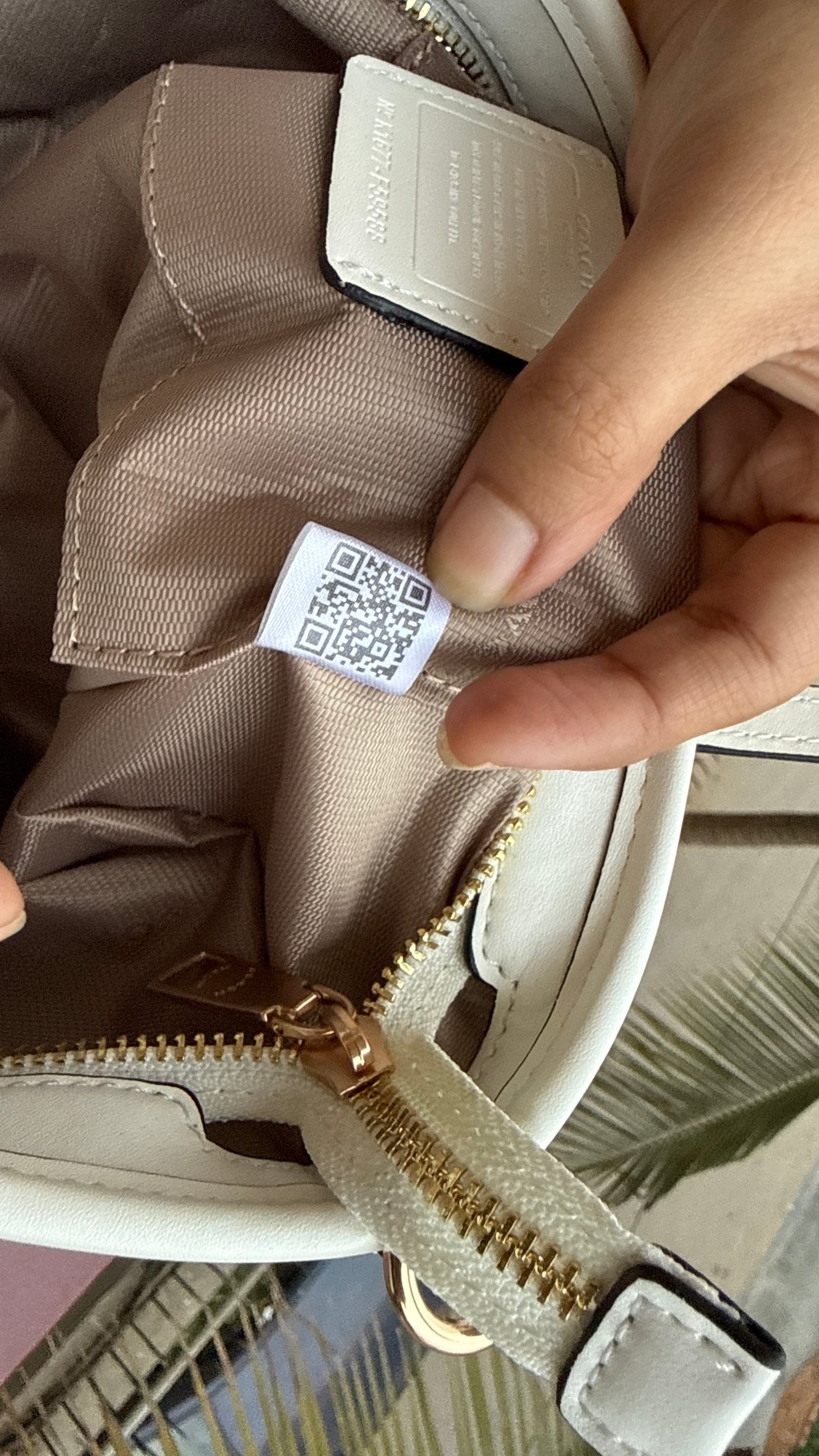 Coach City Mini Tote Bag-With Wallet & Charm Chain-Box Included-Master Plus Series.