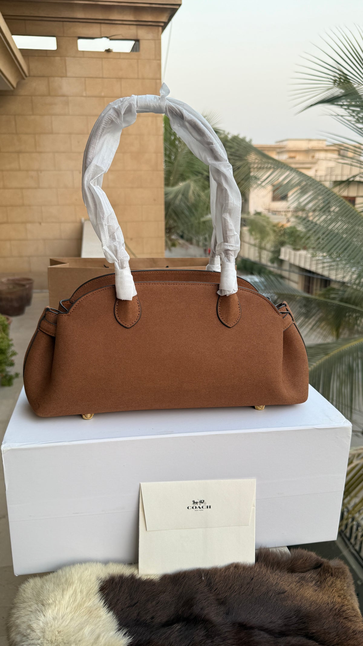 Coach Empire 34 AAA Series-Paper Bag & Folding box