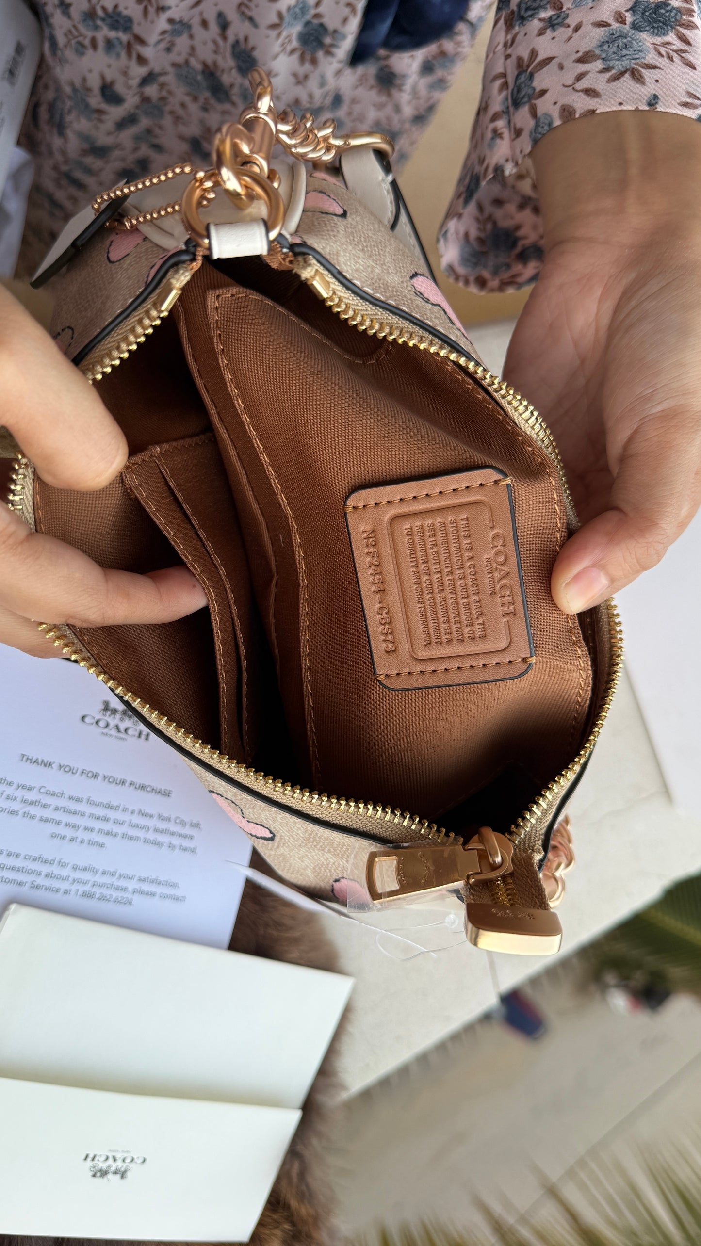 Coach Teri Hobo-Master Plus Series-folding box packaging.