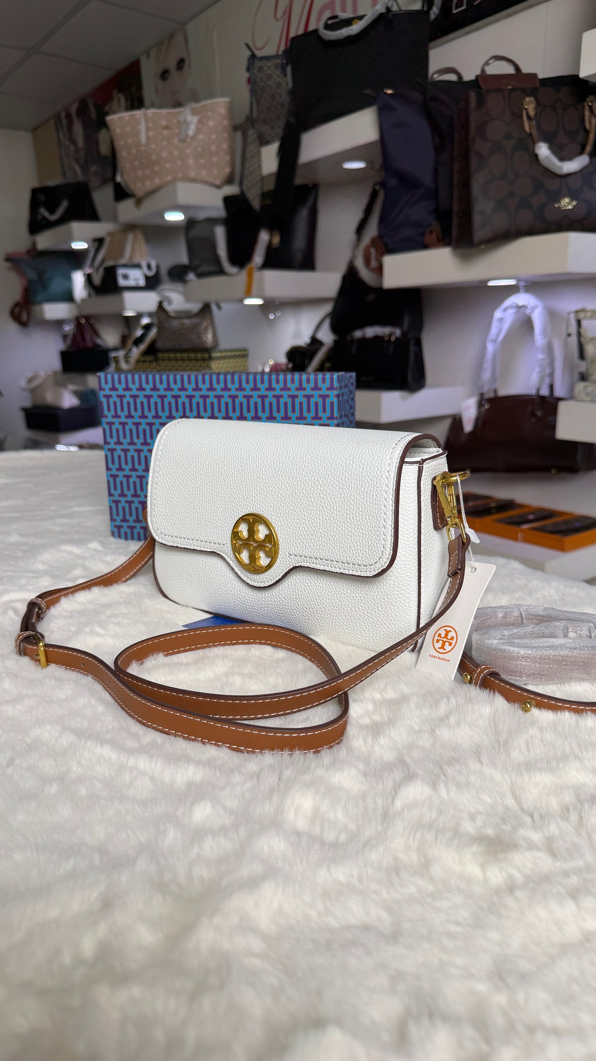 Tory burch Felix Flap Convertible-Master Series-Box Packaging