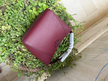 TORY BURCH MCGRAW BUCKET BAG ( Master Series )