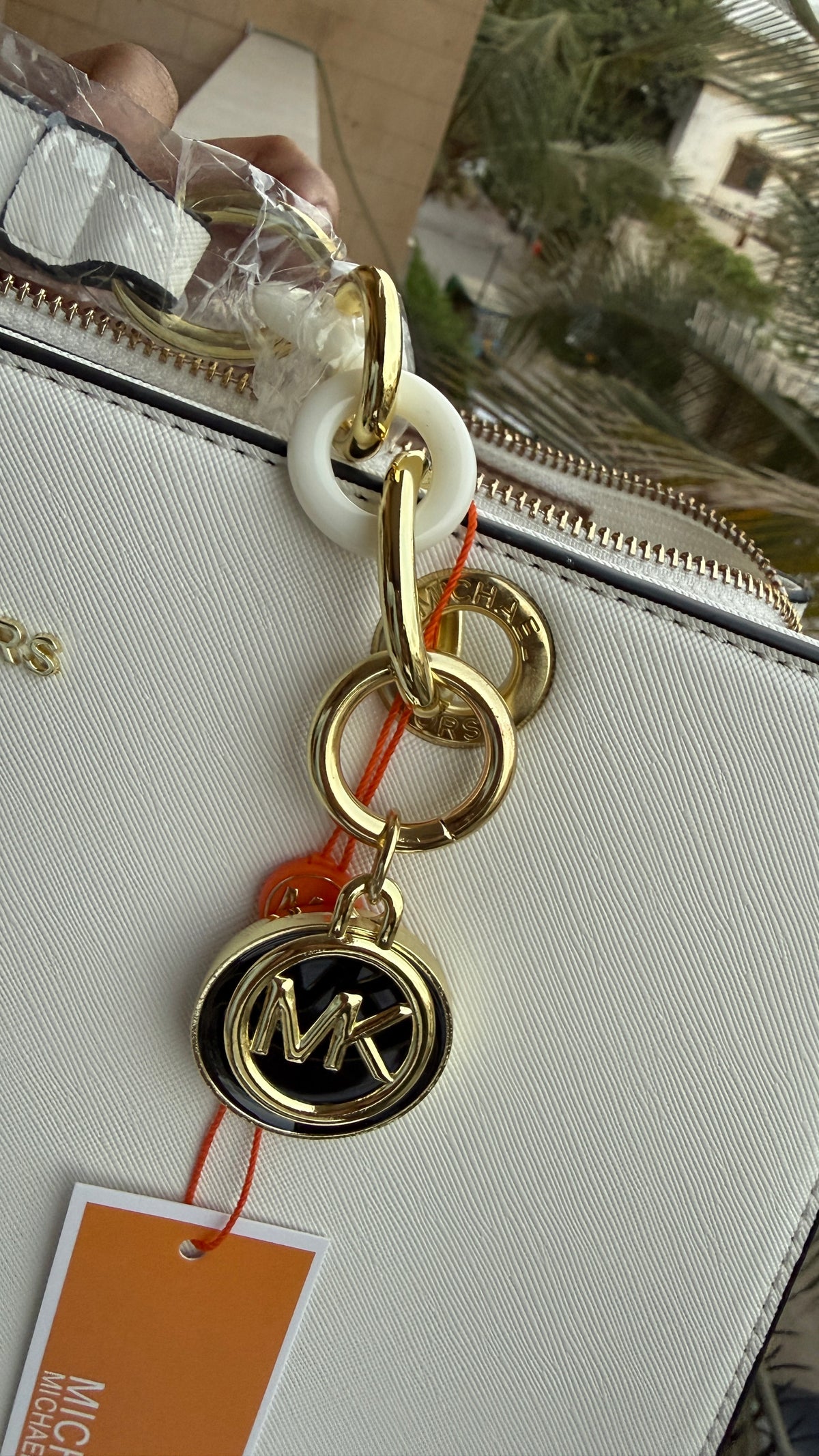 Michael Kors Tote-Master Plus series.