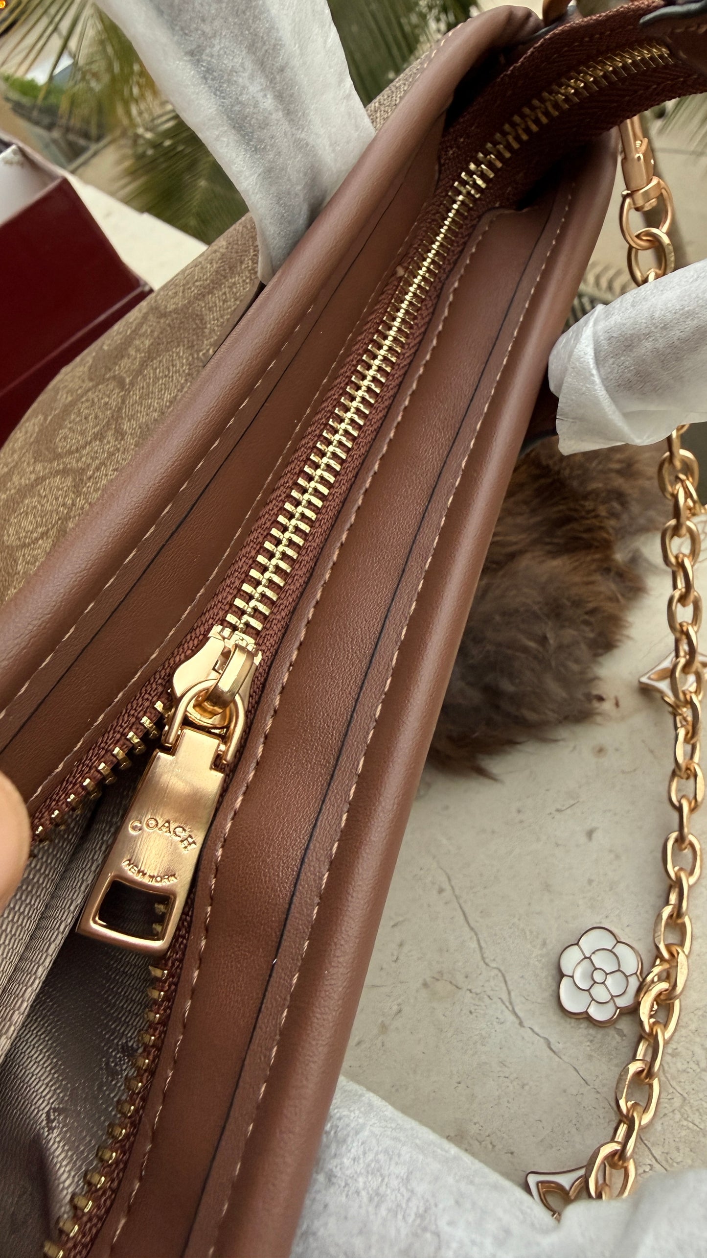 Coach City Mini Tote Bag-With Wallet & Charm Chain-Box Included-Master Plus Series.