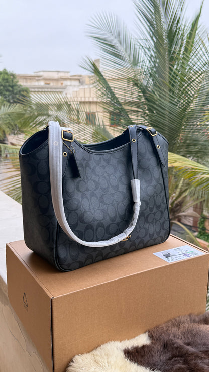 Coach Outlet Meadow Shoulder Bag-Folding Box-Master Series
