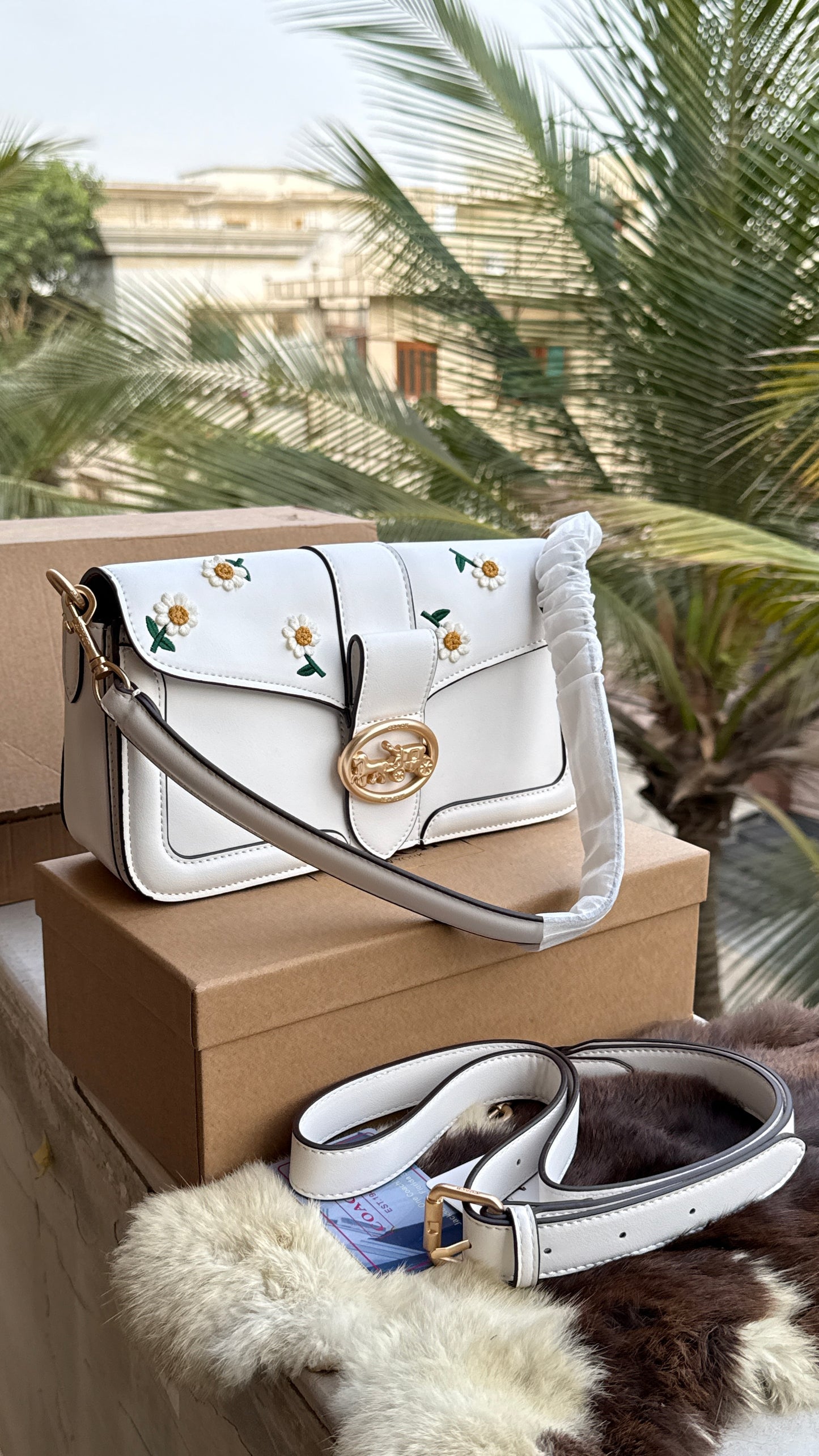 Coach Georgie Shoulder Bag-Double Folding Box-Master Plus Series