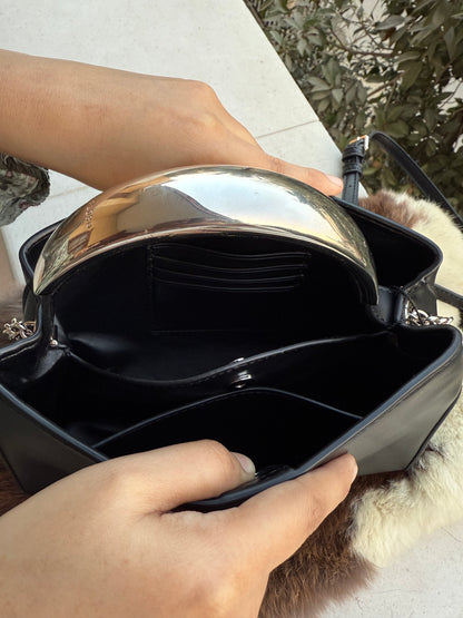 50% off Pedro Lia handbag Black ( Discoloration on handle )