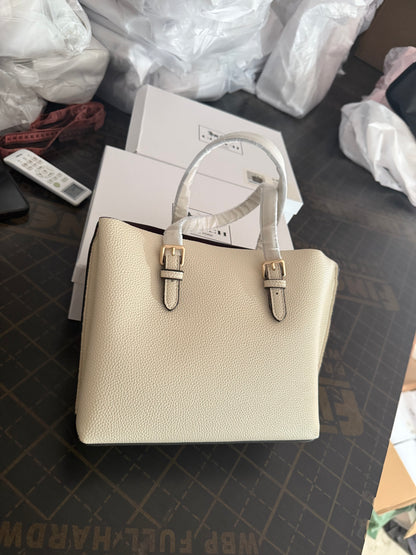 Coach Mollie 25 Tote Bag! Master Series With Box Packaging.