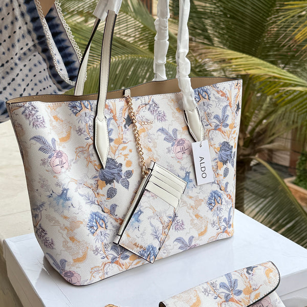 Aldo Tote-With Card Wallet & Pouch-With Box-Master Series
