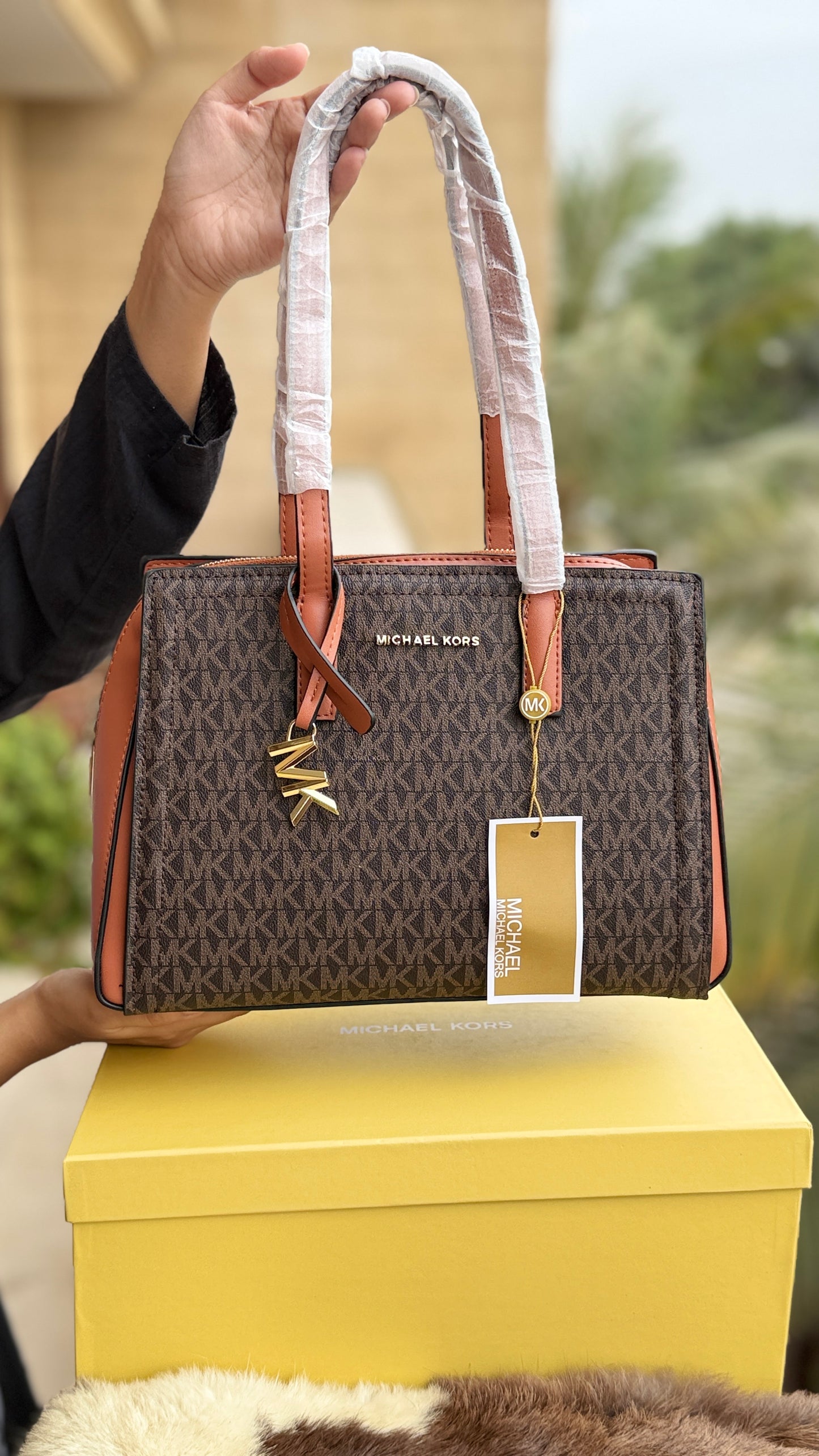 Michael Kors Laila Signature Monogram Hand Bag-With Box-Master Series
