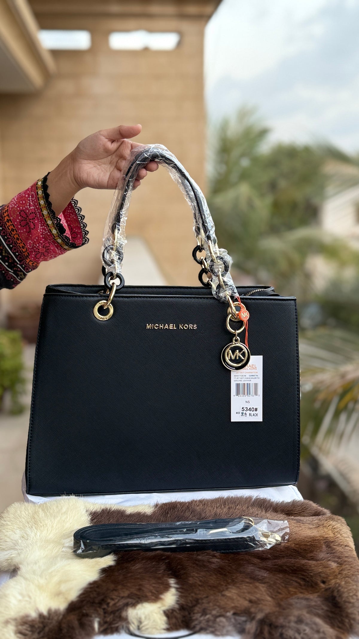 Michael Kors Tote-Master Plus series.