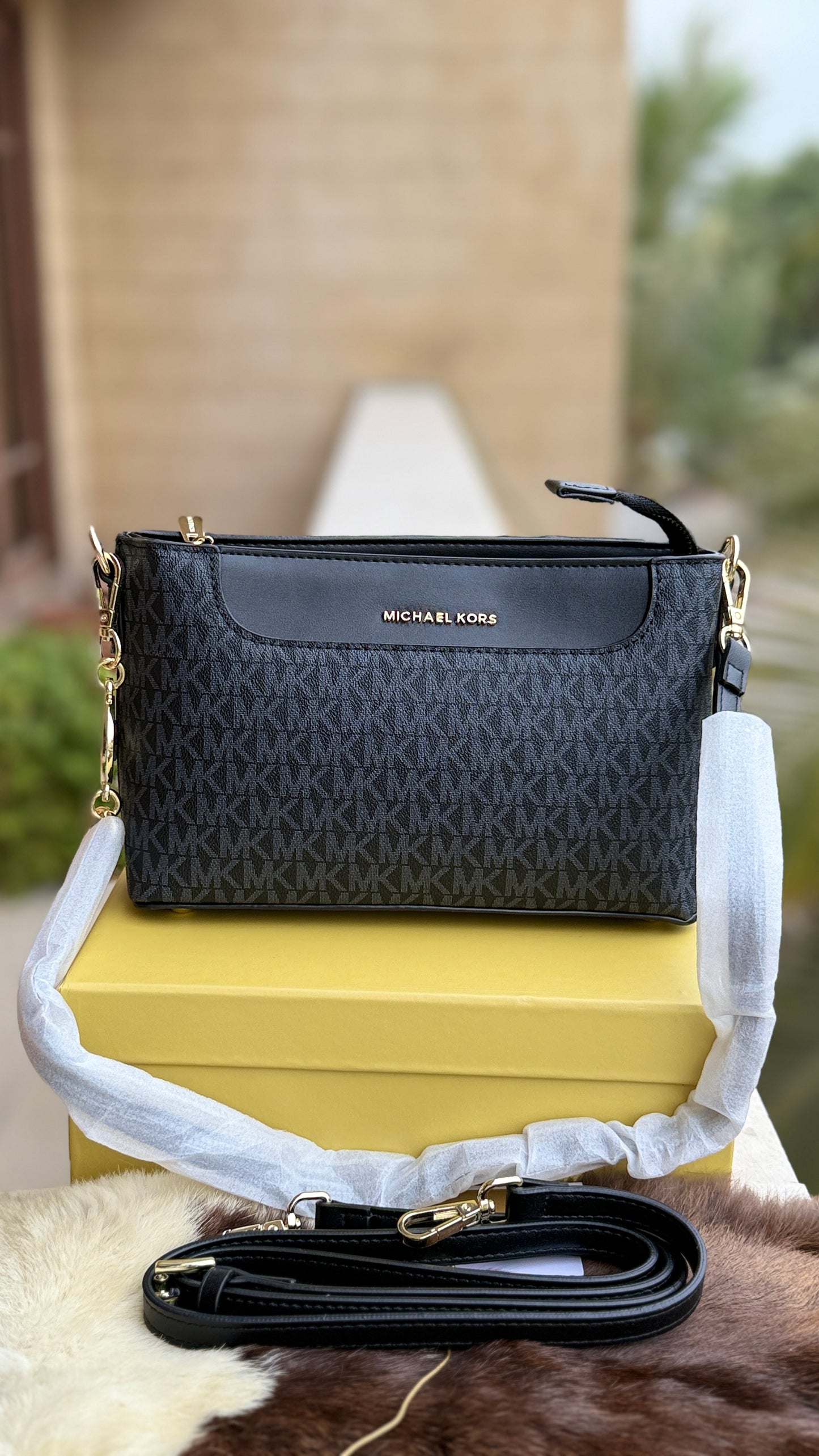 Michael Kors Crossbody/Shoulder Bag Master Series- With box
