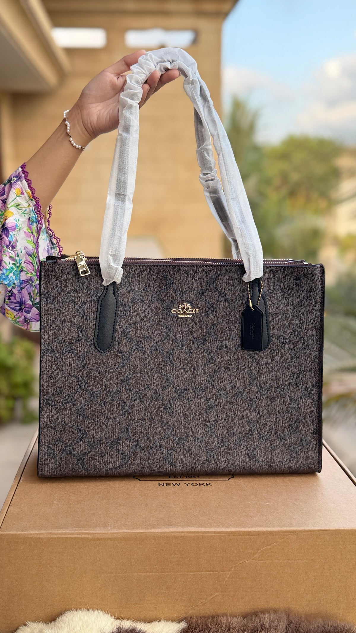 Coach Nina tote Folding Box Packing Master Plus series.