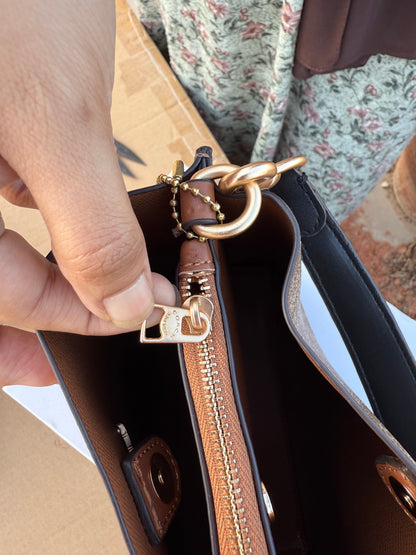 Coach Mollie 22 Bucket Bag Master Plus Series With box