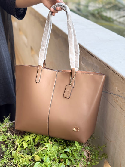 Coach North Tote Bag 32-Master Series