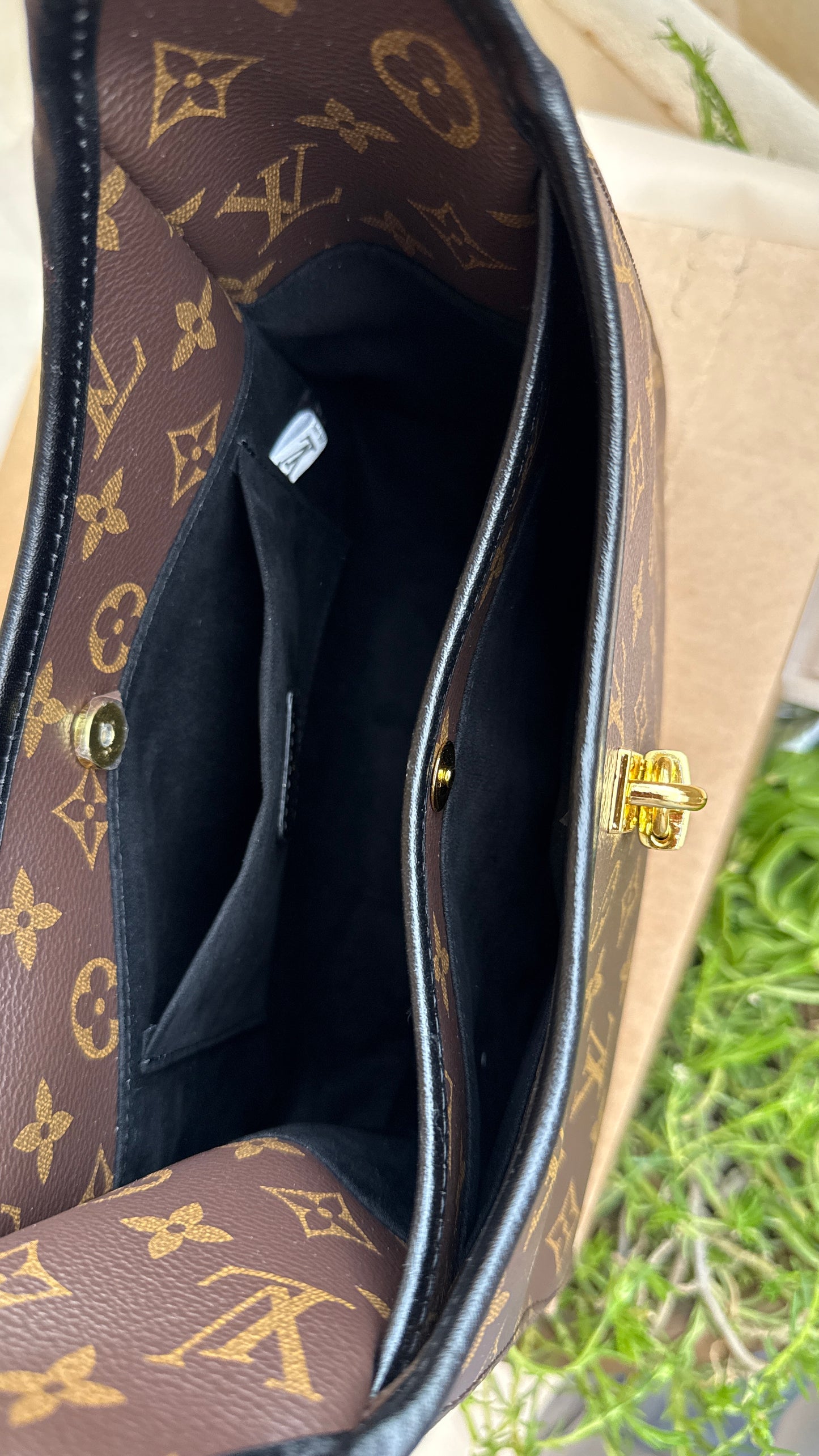 Louis Vuitton The Drop PM-Master Plus Series-Double box Folding