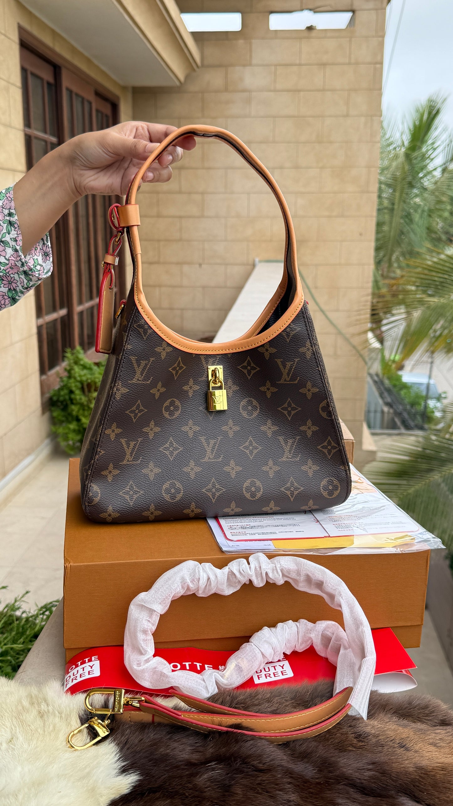 Louis Vuitton The Drop PM-Master Plus Series-Double box Folding