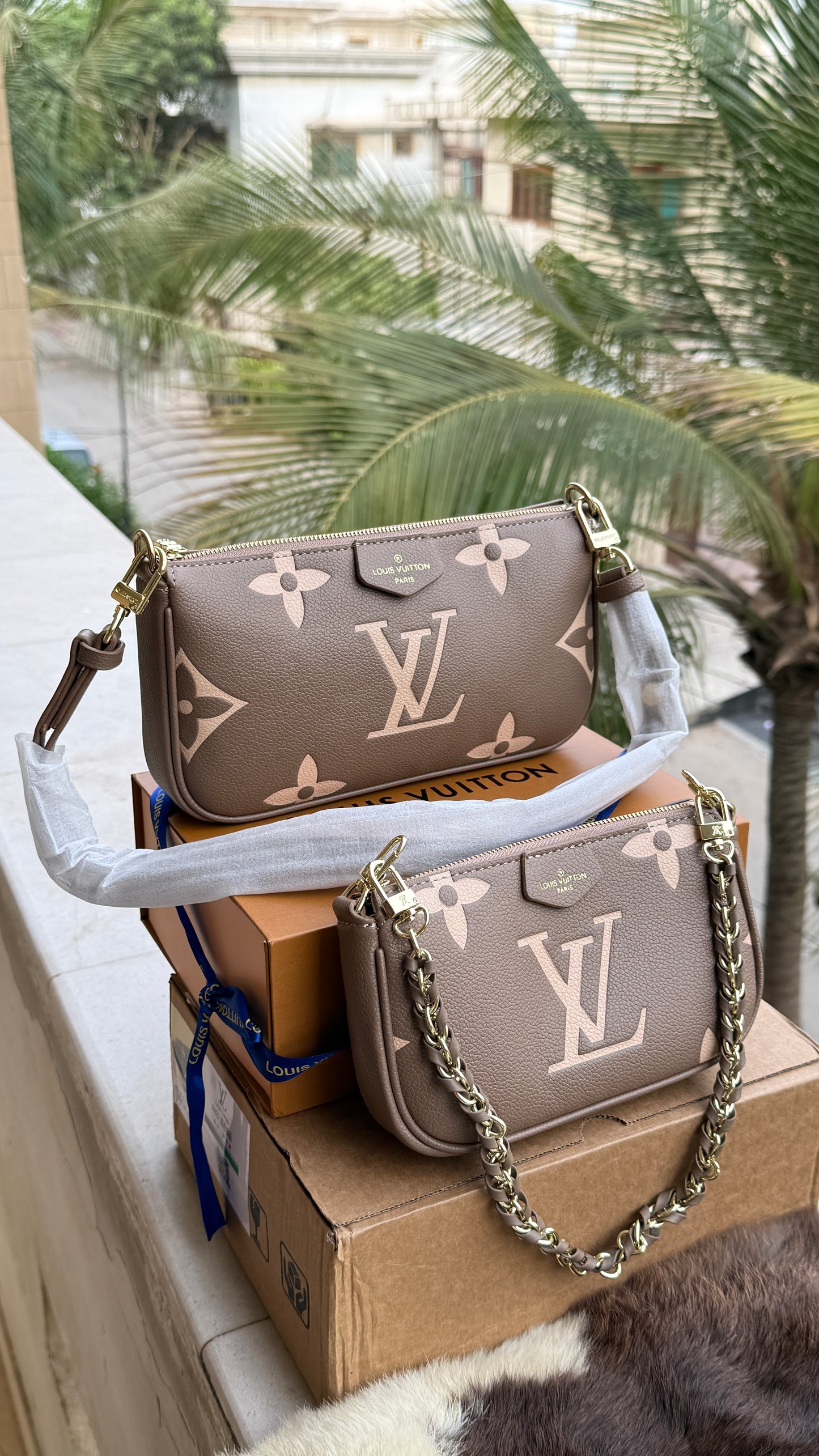 Louis Vuitton Multi Pochette Accessoires bag-Double Folding box-Master Series