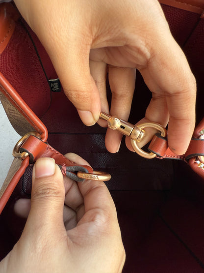 Coach Hadley 21 Hobo Bag-Master Series-Same As Original-Box Included