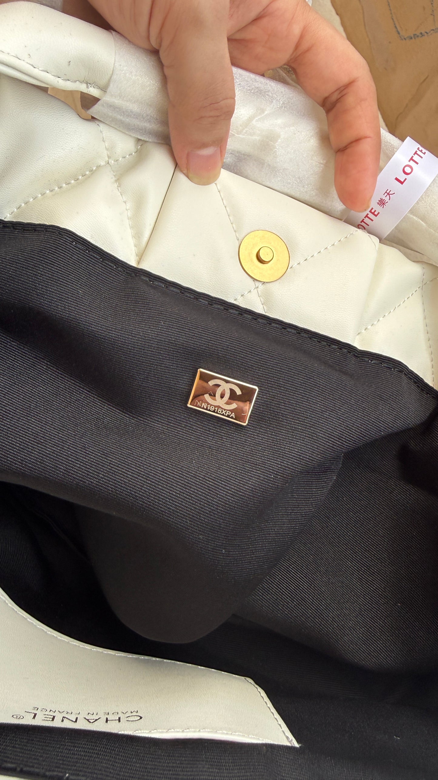 Chanel 25K Butterfly Bag-AAA-Box,Cards,Pictures etc