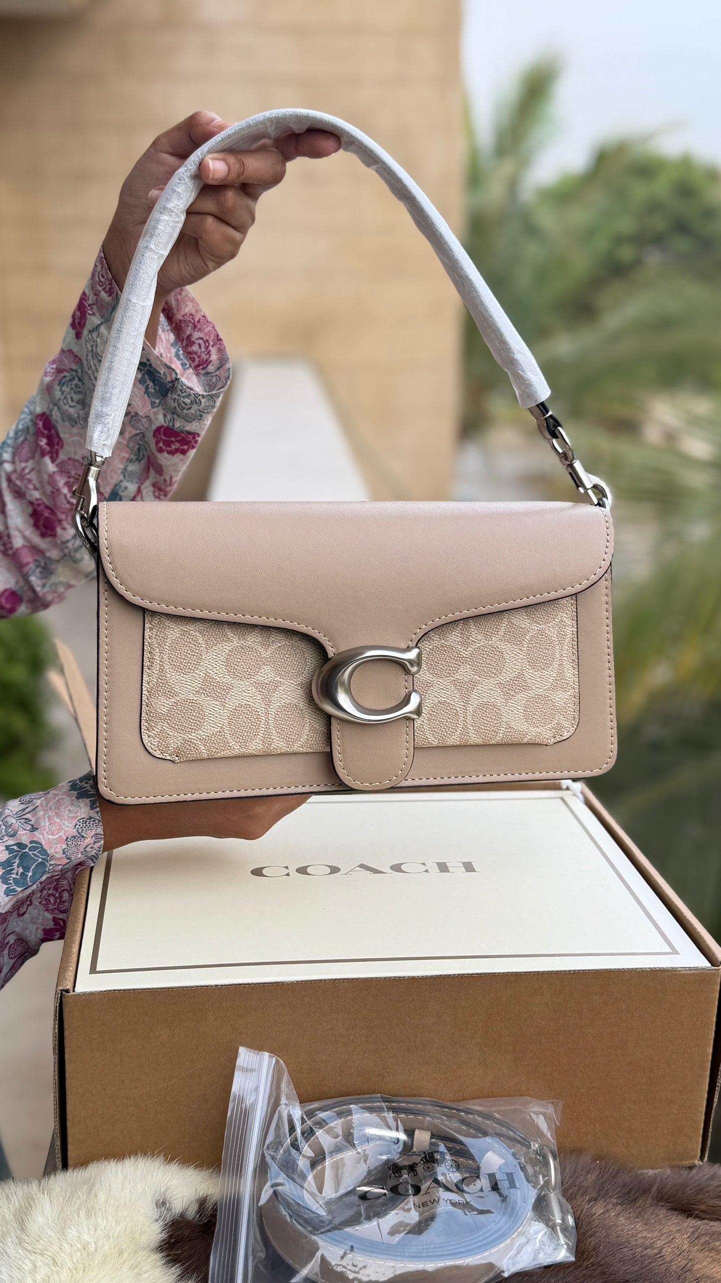 Coach Tabby 26 Shoulder Bag-Top Quality-Master Plus With Double Folding box.