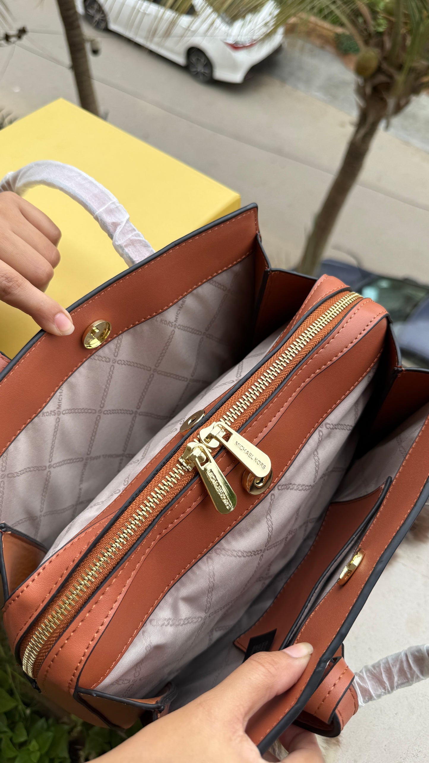 Michael Kors Laila Signature Monogram Hand Bag-With Box-Master Series