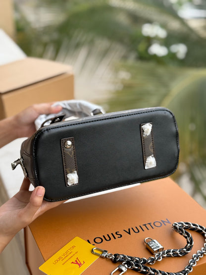 Louis Vuitton Top handle-Master Series