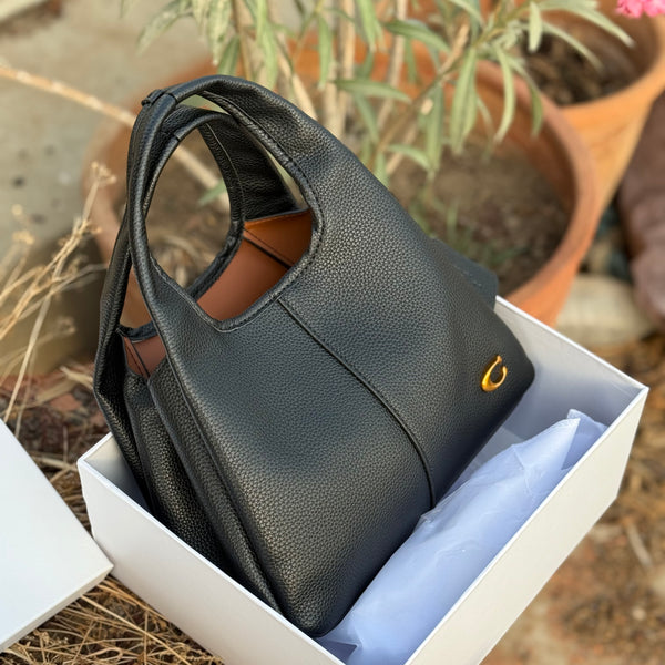 Coach Lana 23 Shoulder bag with box ( Master Series )