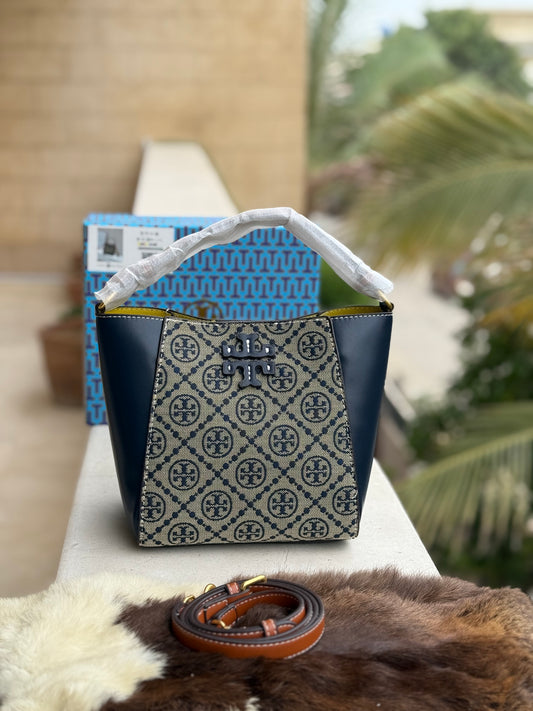 TORY BURCH MCGRAW BUCKET BAG ( Master Series )