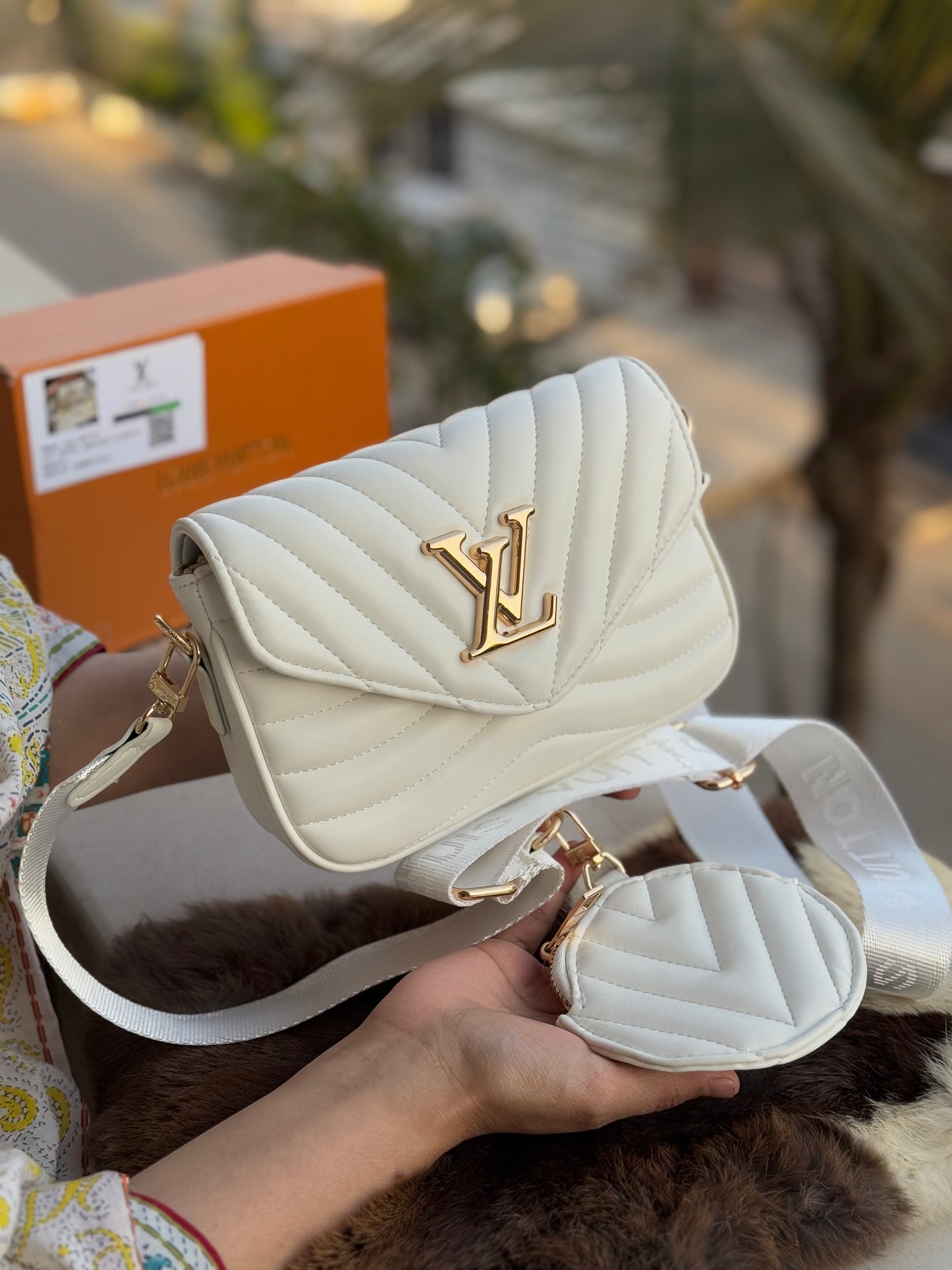 .Louis Vuitton Wave Small With Box