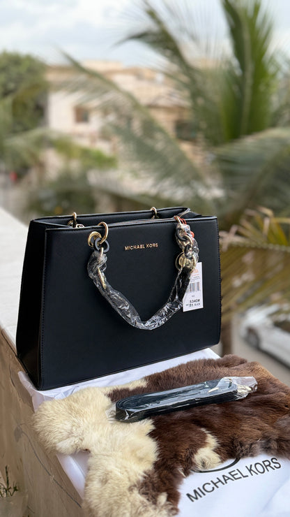 Michael Kors Tote-Master Plus series.