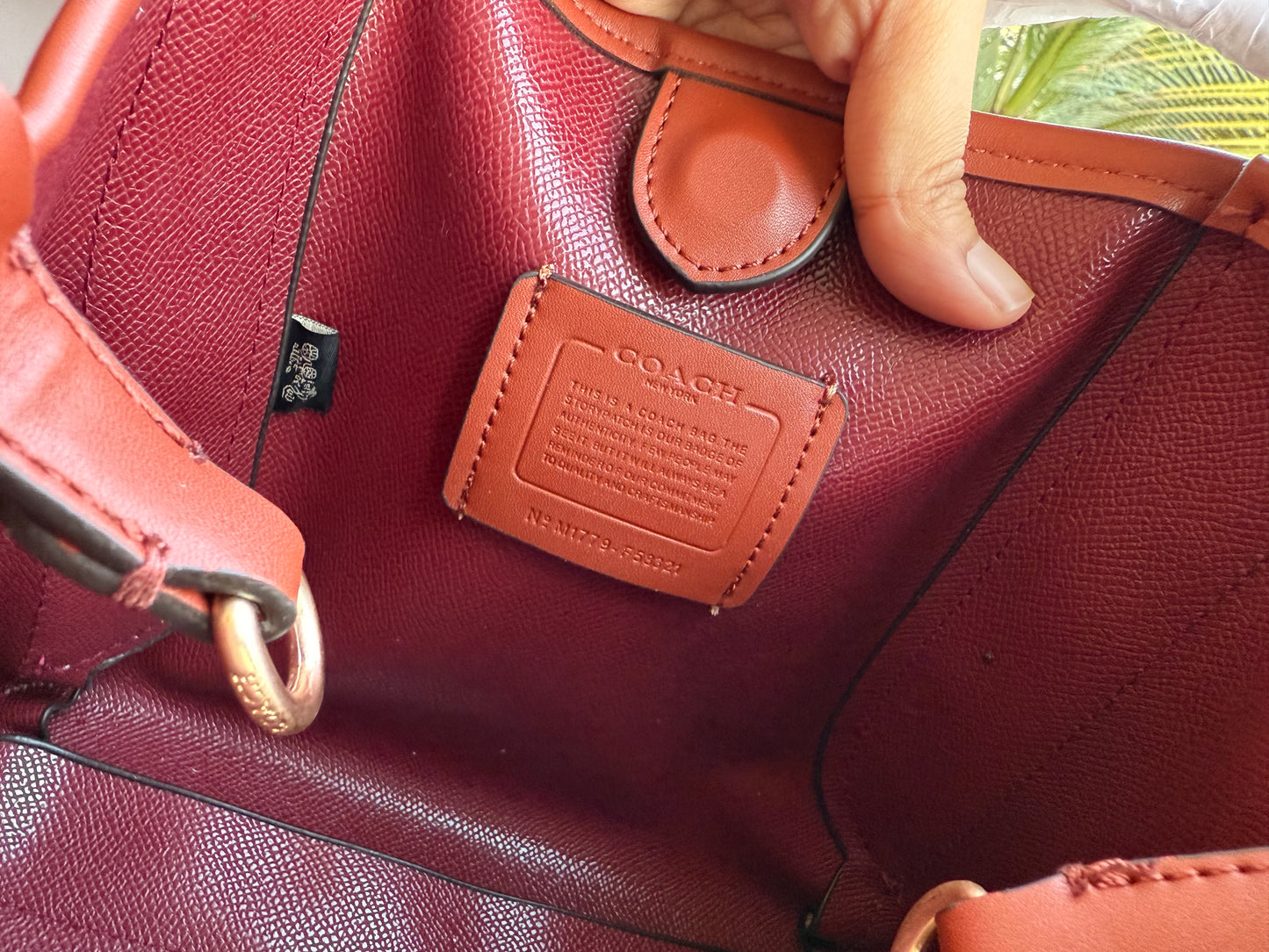 Coach Hadley 21 Hobo Bag-Master Series-Same As Original-Box Included