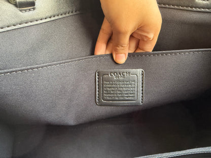 C O A C H  Maggie Tote-With Box Master Series
