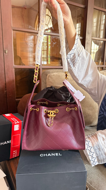 Chanel 25 small quilted hobo bag-AAA Series-Folding box Packaging.