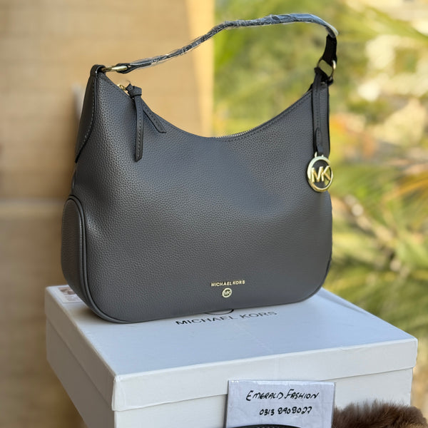 Michael Kors Kelsey Medium Hobo Bag in Grey Signature pebbled leather-With Box Master Series-Same as original