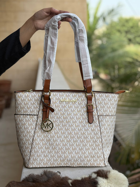Michael Kors Tote Basic Budget Series