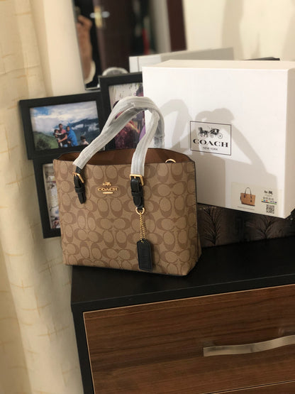 Coach MOLLIE 25 Tote Bag Lighter brown