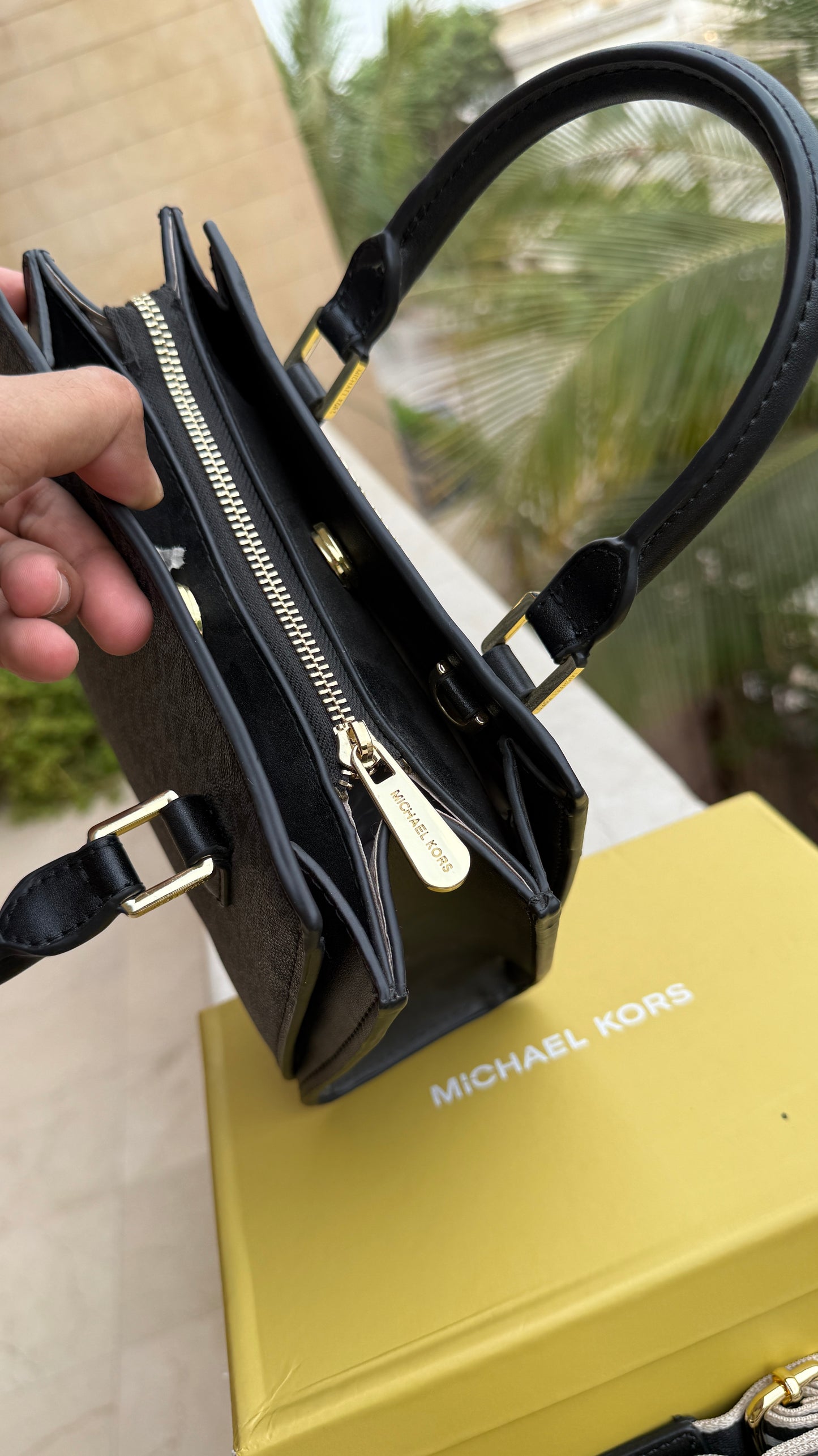 Michael Kors Satchel Small-With box-Master Series