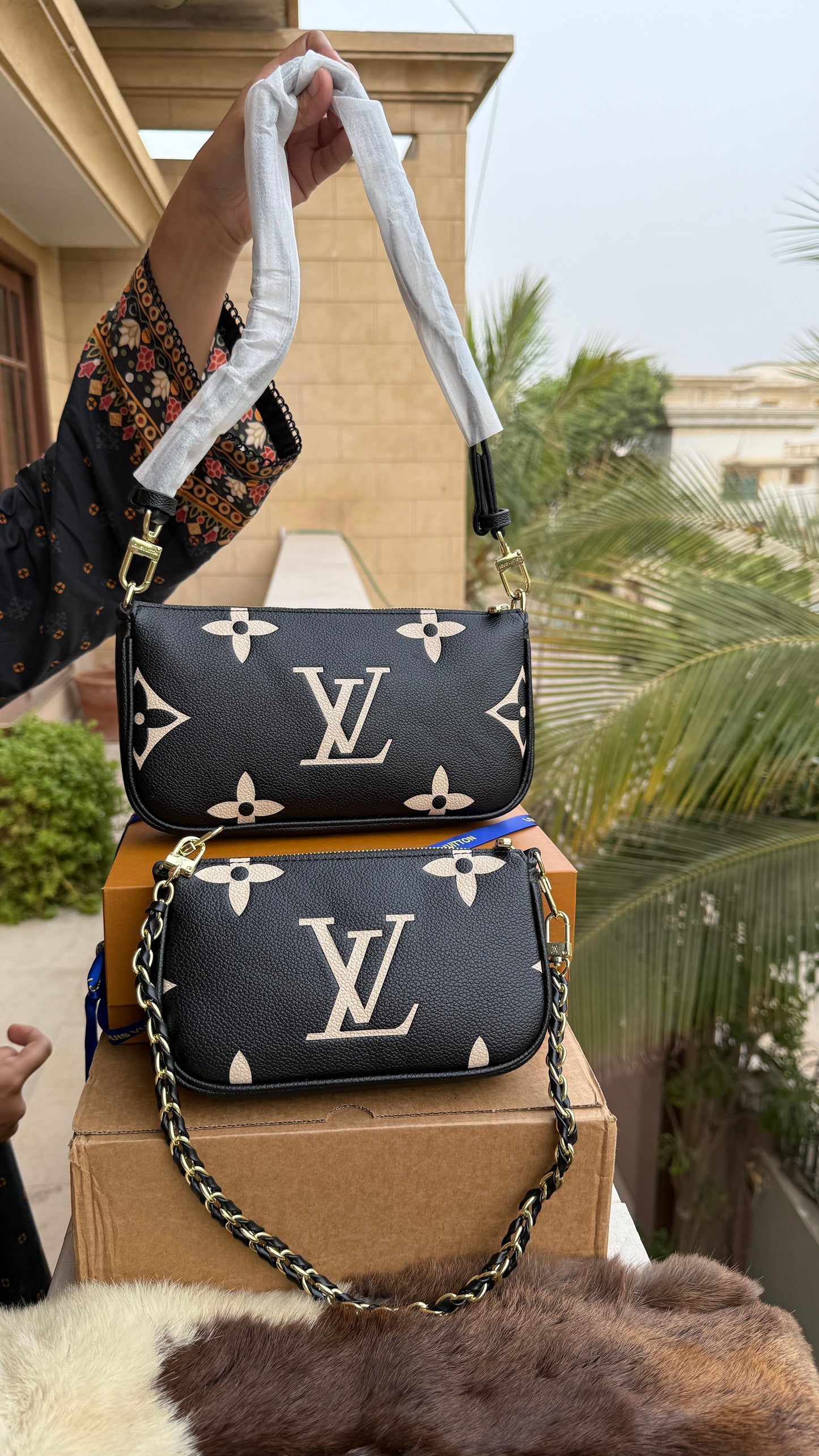 Louis Vuitton Multi Pochette Accessoires bag-Double Folding box-Master Series