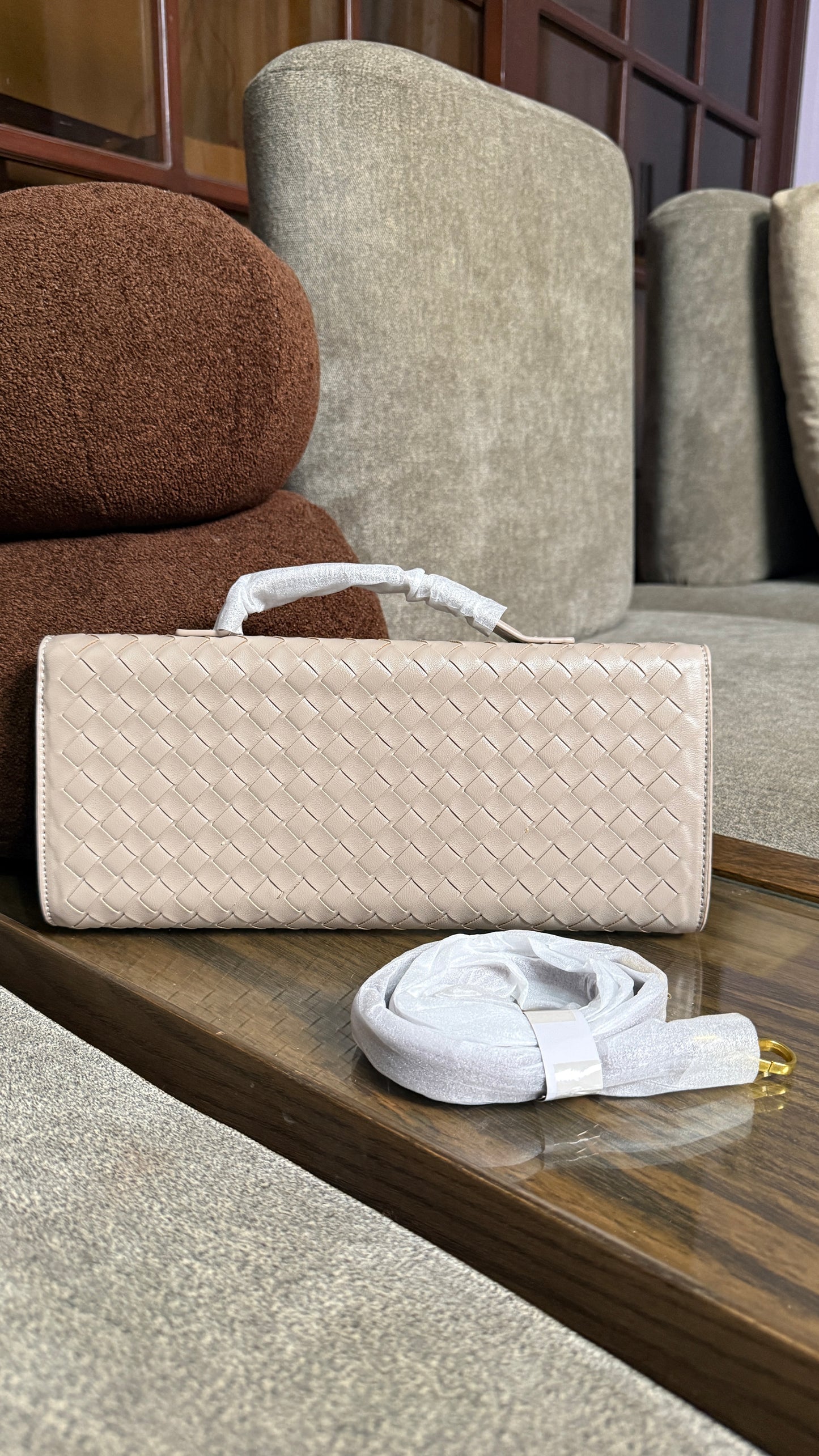 Bottega Venetta Andiamo Clutch.