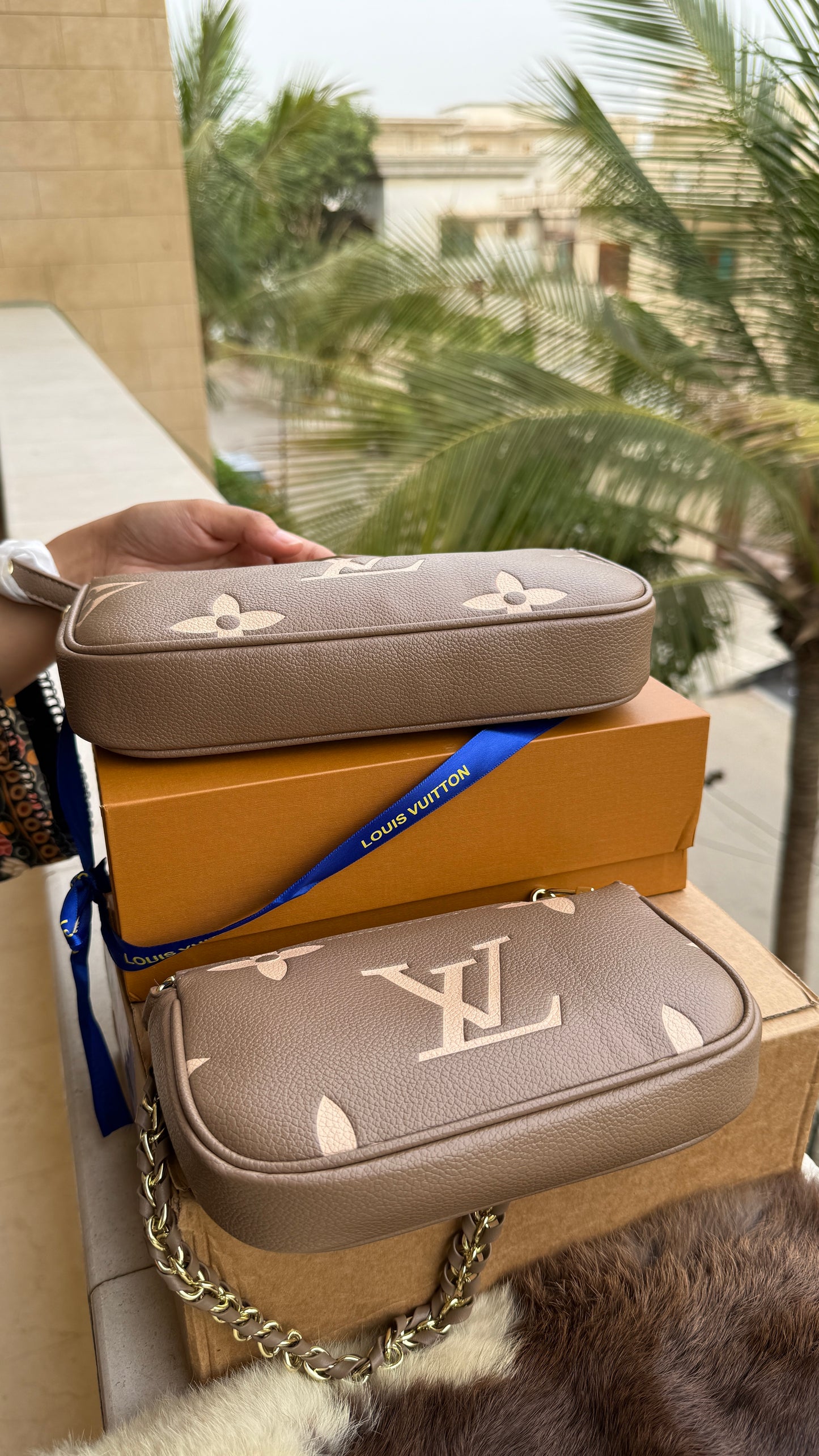 Louis Vuitton Multi Pochette Accessoires bag-Double Folding box-Master Series