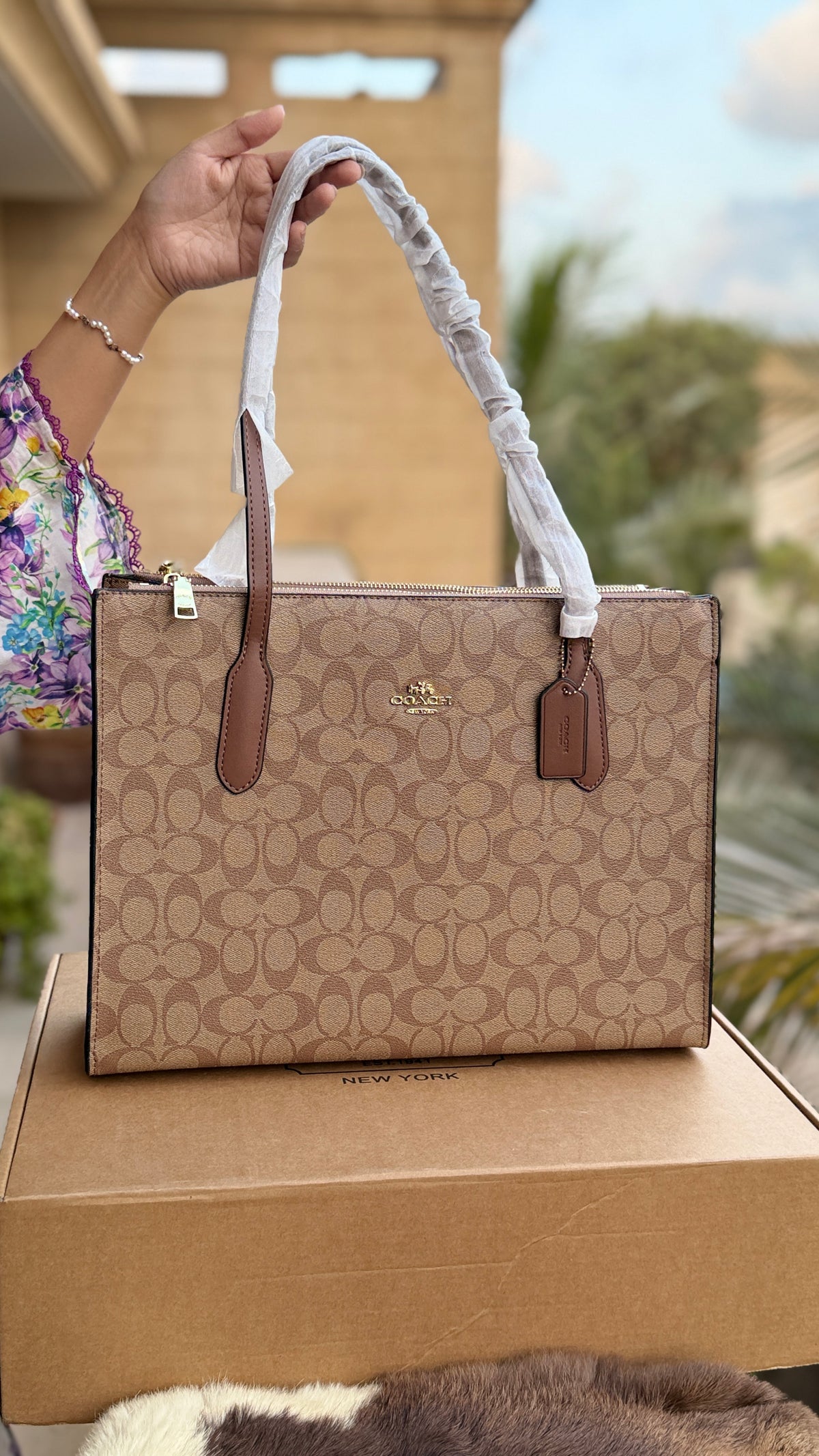 Coach Nina tote Folding Box Packing Master Plus series.