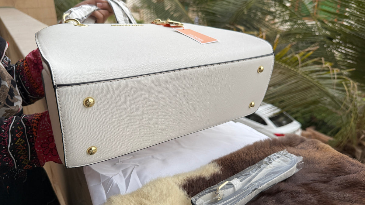 Michael Kors Tote-Master Plus series.